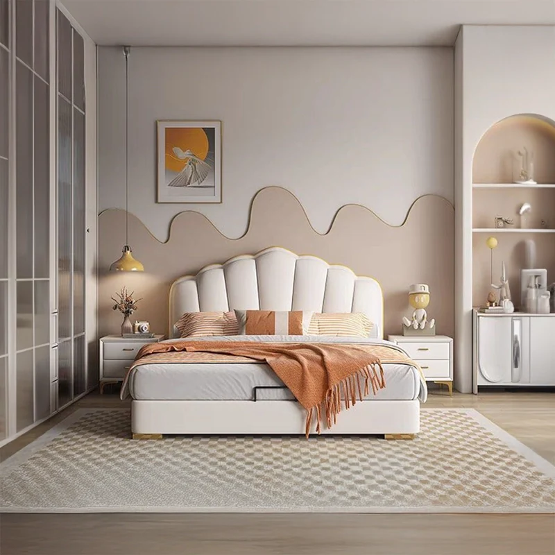 Luxurious Cushioned Bed